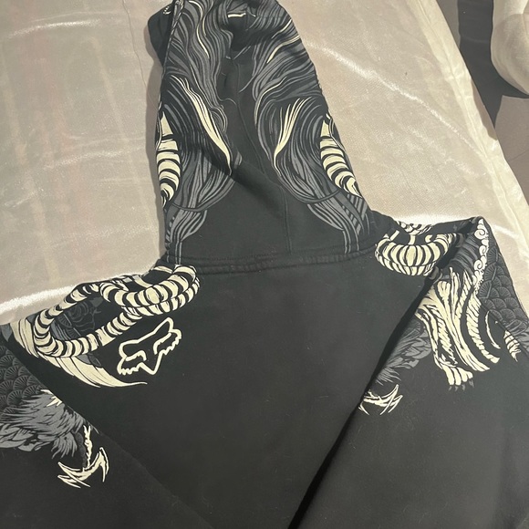 [SOLD] RARE FOX HEAD with horns oversized hoodie - Picture 7 of 8